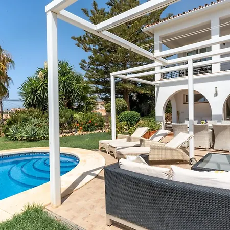 Villa Spacious 3br With Pool And Sea Views - Hosted By Lapponia