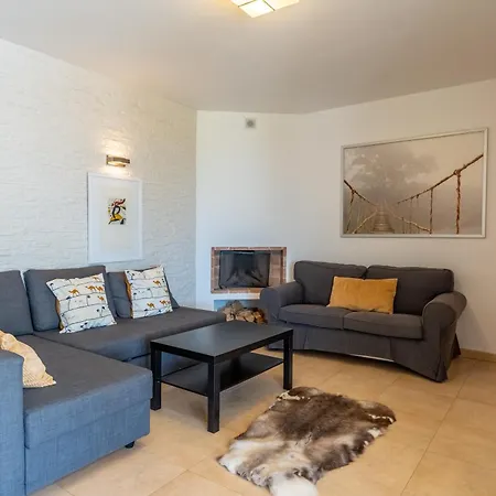 Spacious 3br With Pool And Sea Views - Hosted By Lapponia Villa